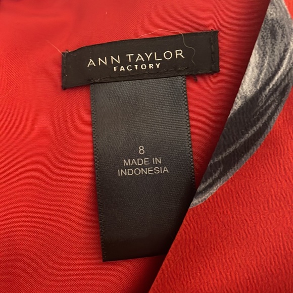 Red midi silk dress - Picture 2 of 5